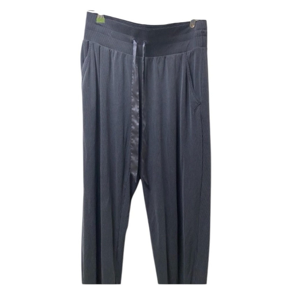 Victoria Secret grey pajamas bottoms size 8‎